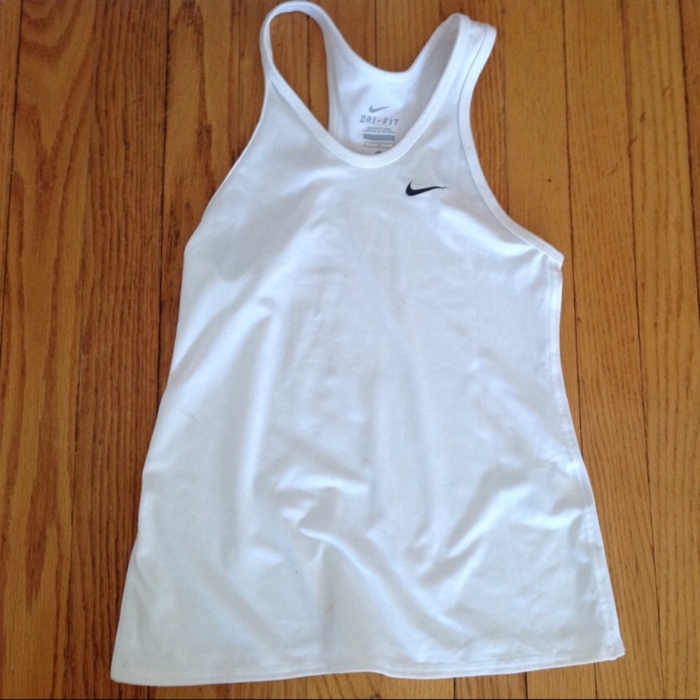 Girls white Nike tank top size medium!!!